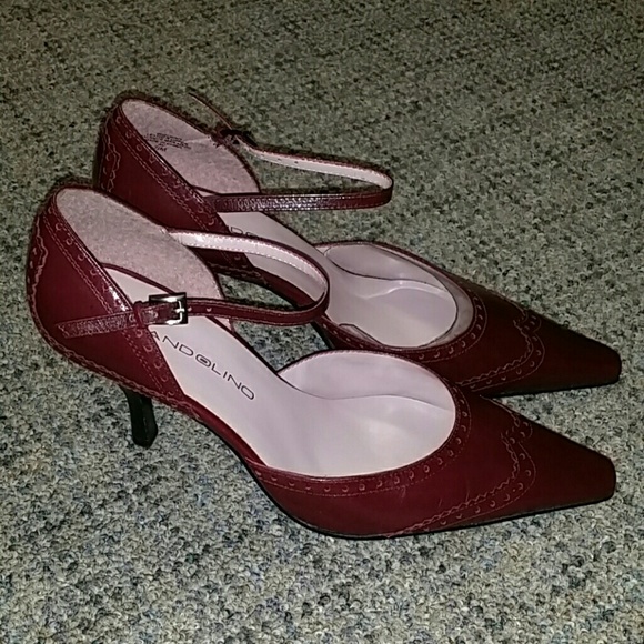 Bandolino plum/wine ankle strap shoes - Picture 2 of 4